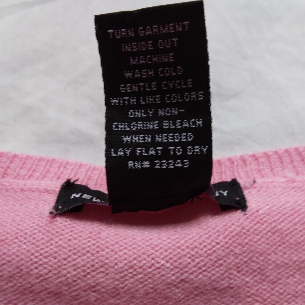 New York and Company Pink Argyle Sweater Academia Barbie Womens Size XS - Picture 7 of 10